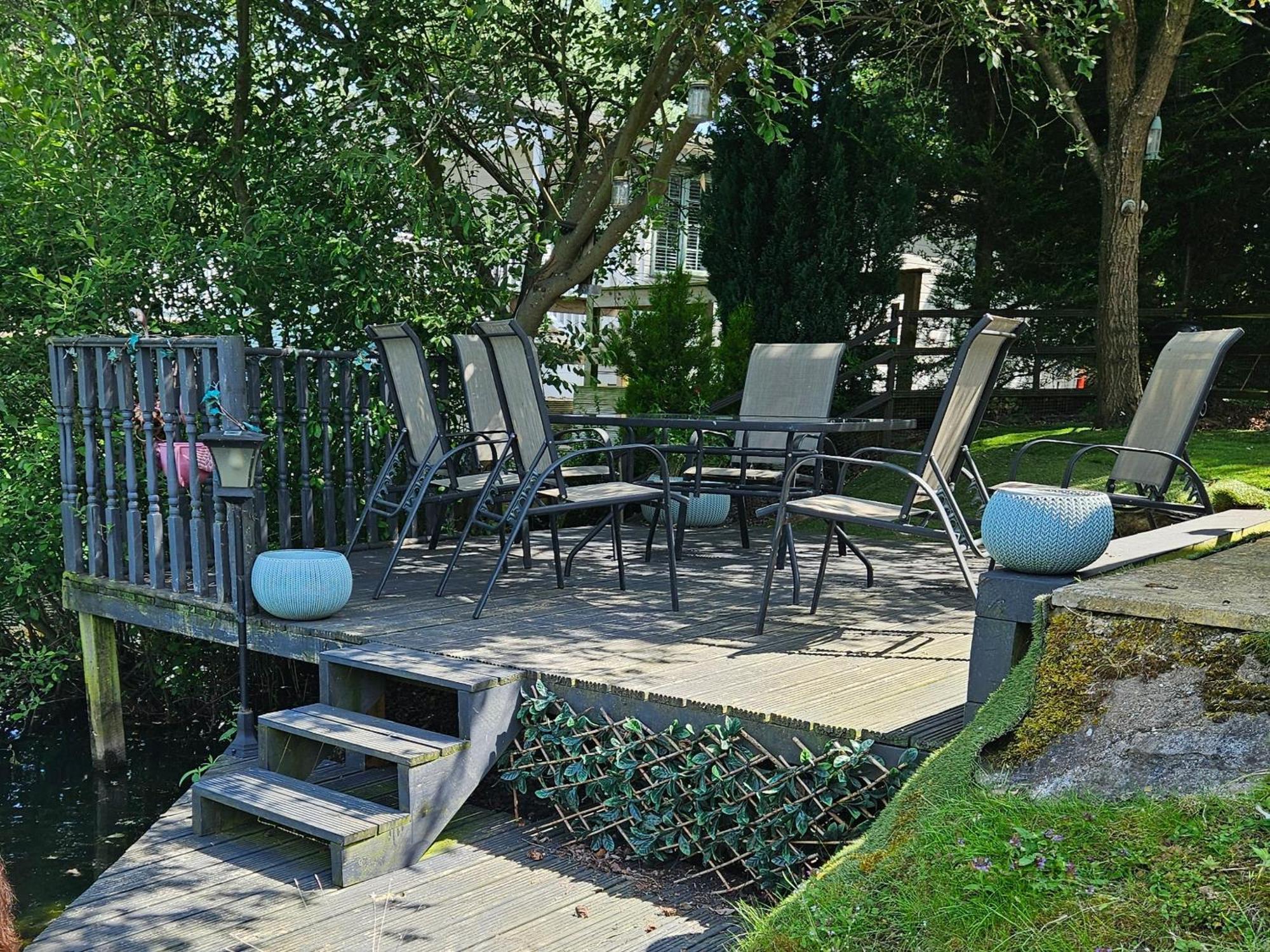 Luxury Lakeside Caravan With Hottub And Private Fishing Peg, Tattershall Lakes Exterior photo